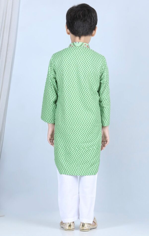 green-solid-kurta-set-2