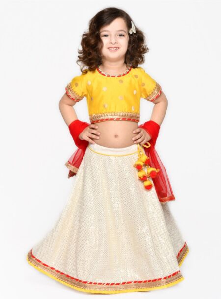 golden-lehenga-choli-set-4