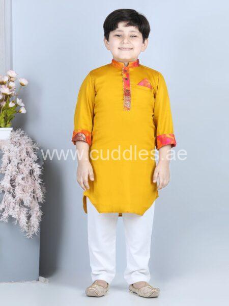 red-motif-kurta-set