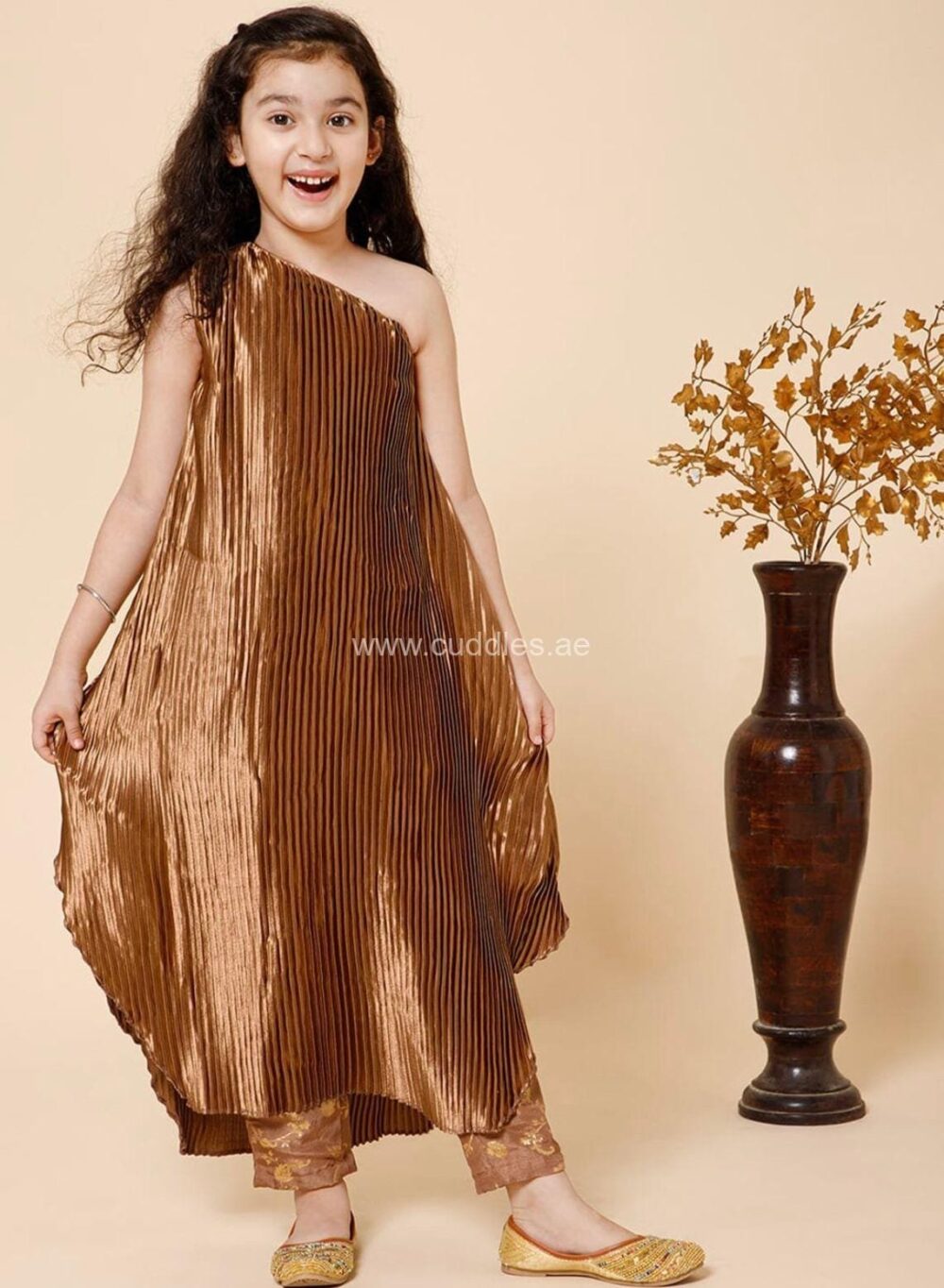 Gold toned Pleated Kurta with pants