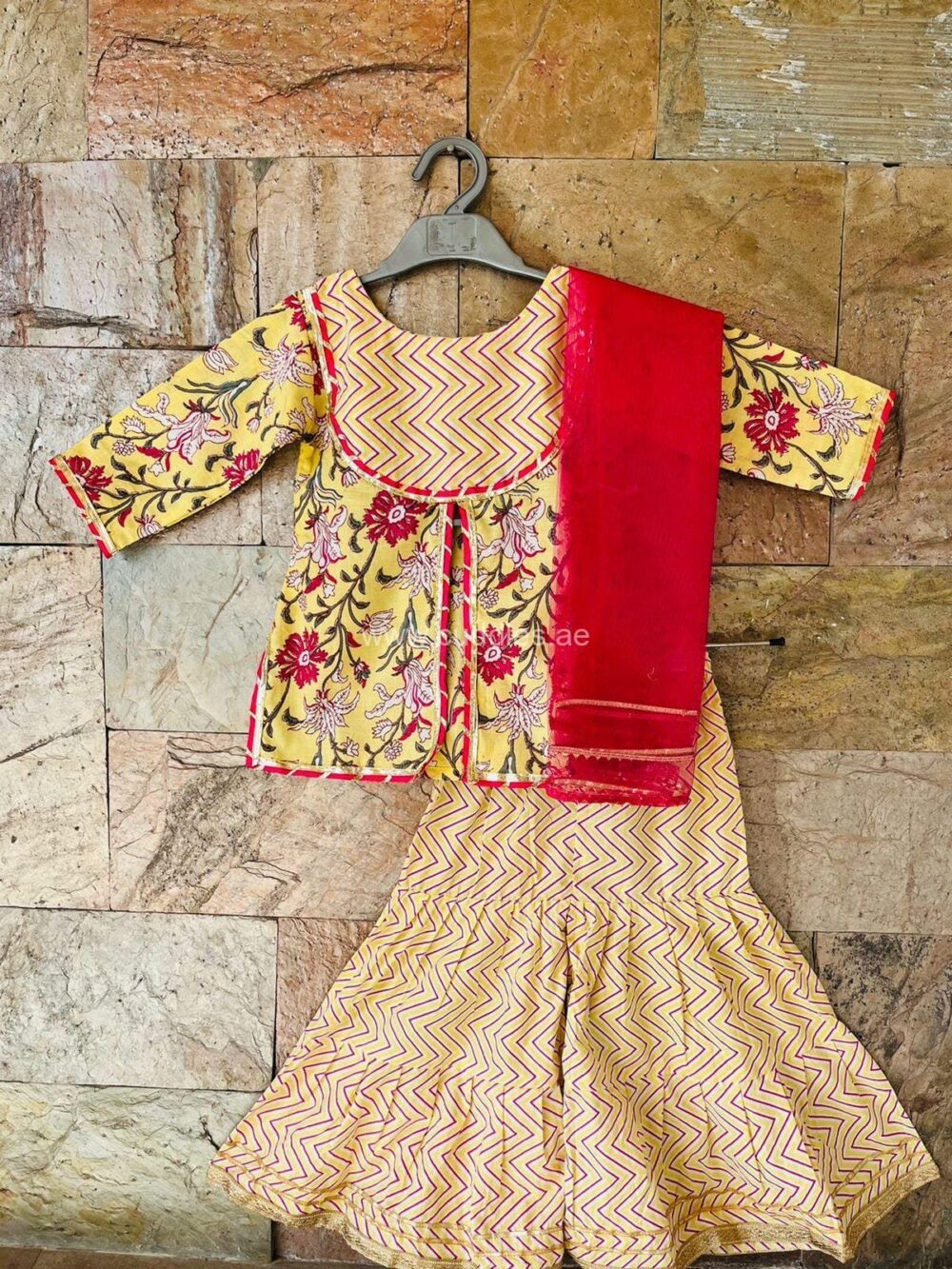 Kurti Sharara with Dupatta set