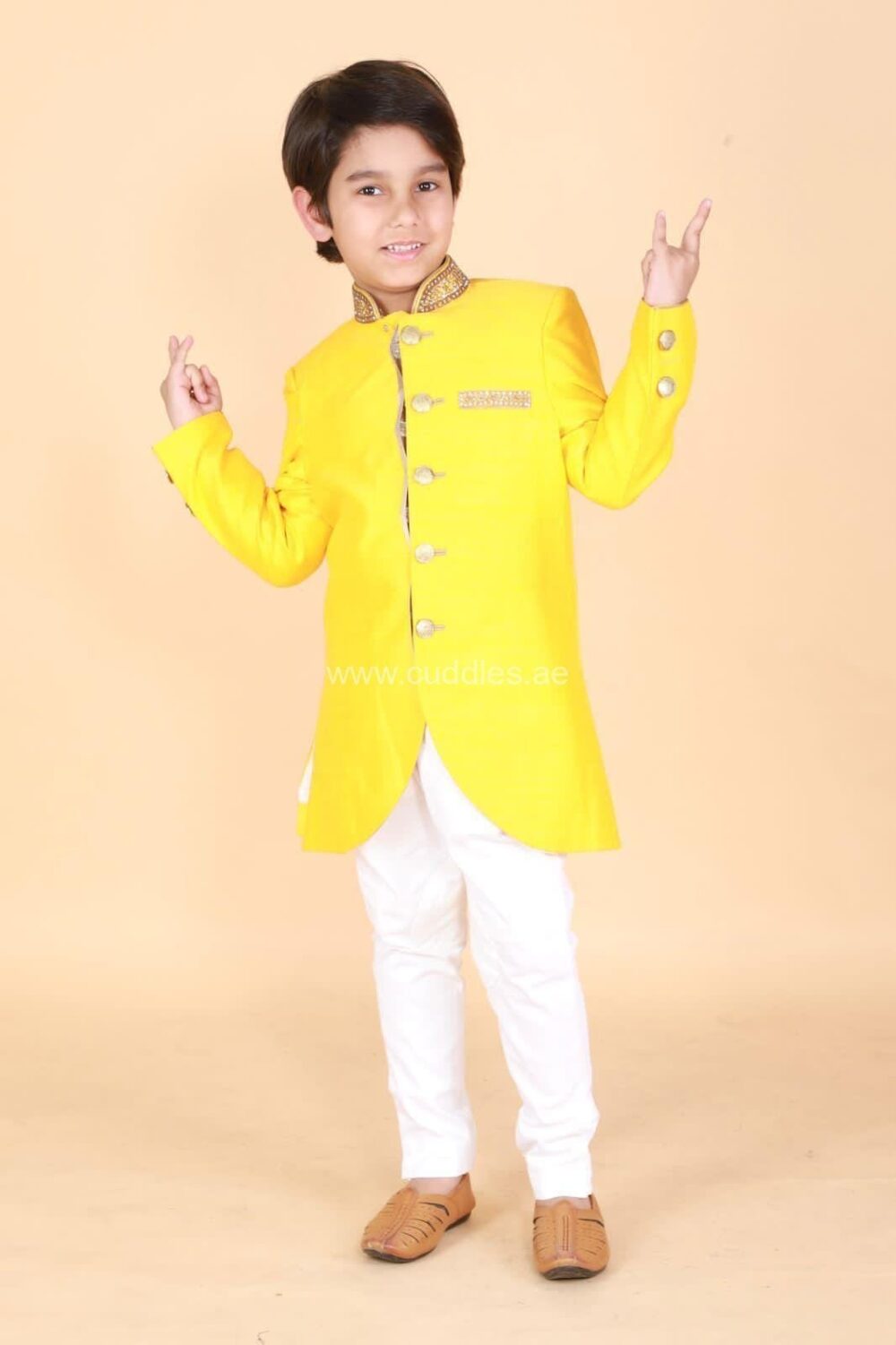 Boys full sleeves heavy Rich Embroidered Sherwani set - Image 3